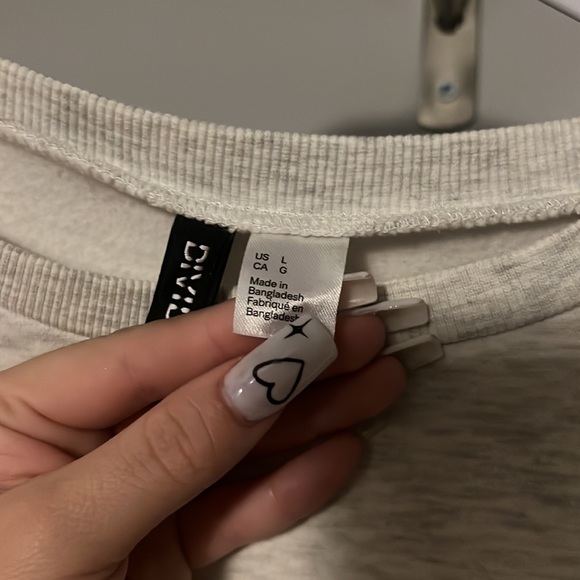 cropped sweater - Picture 7 of 8